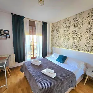 Apartment Cerca Airport, Riyadh Air, Ifema, Eisenhower, Wifi, 4 Personas