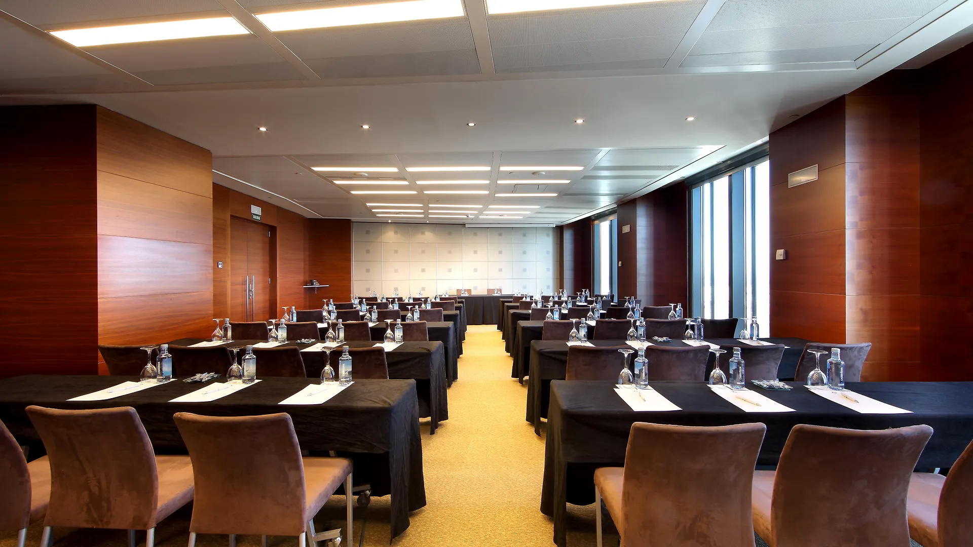 Eurostars Madrid Tower Hotel 5*,